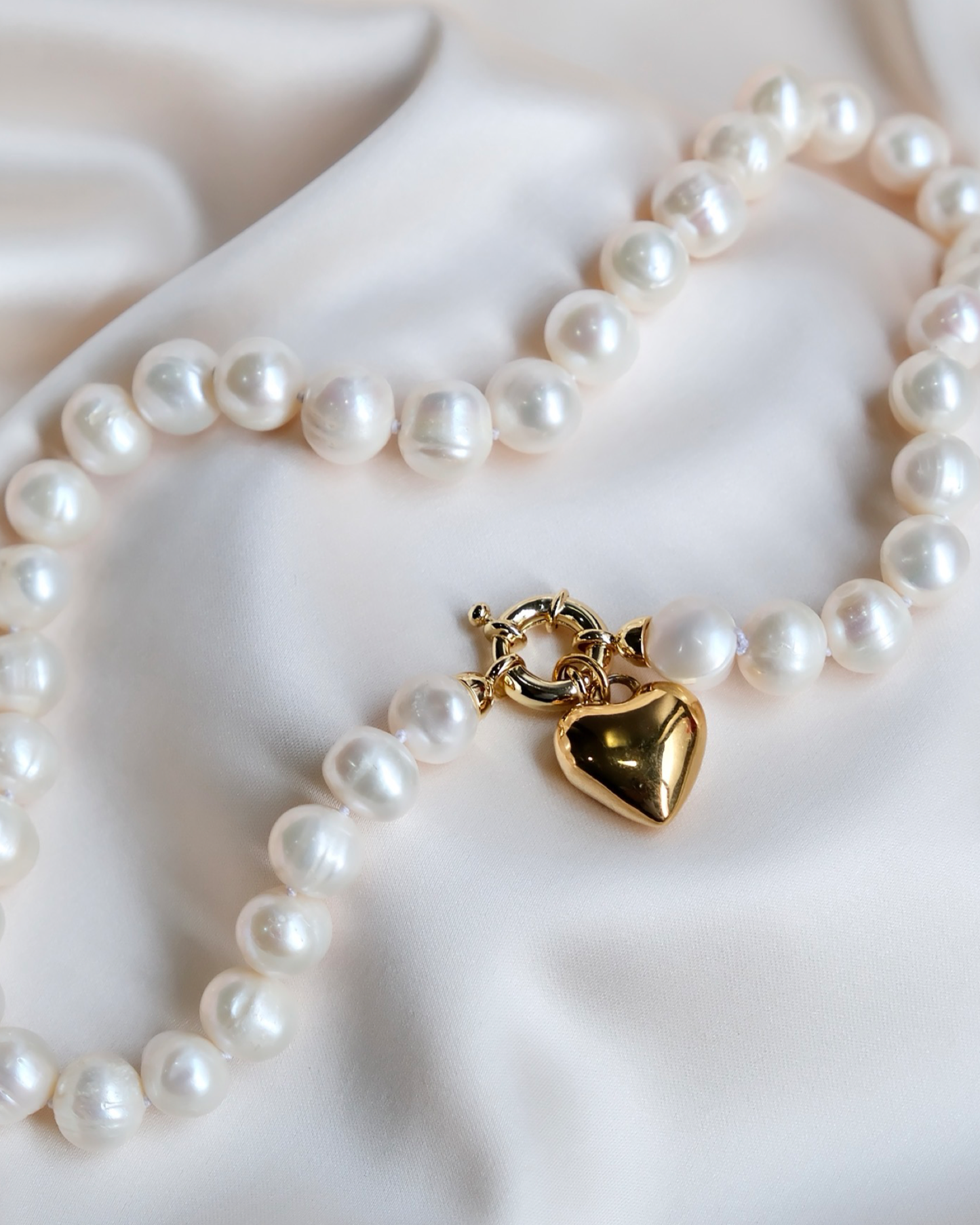 Big Freshwater Pearl Necklace with Puff Heart