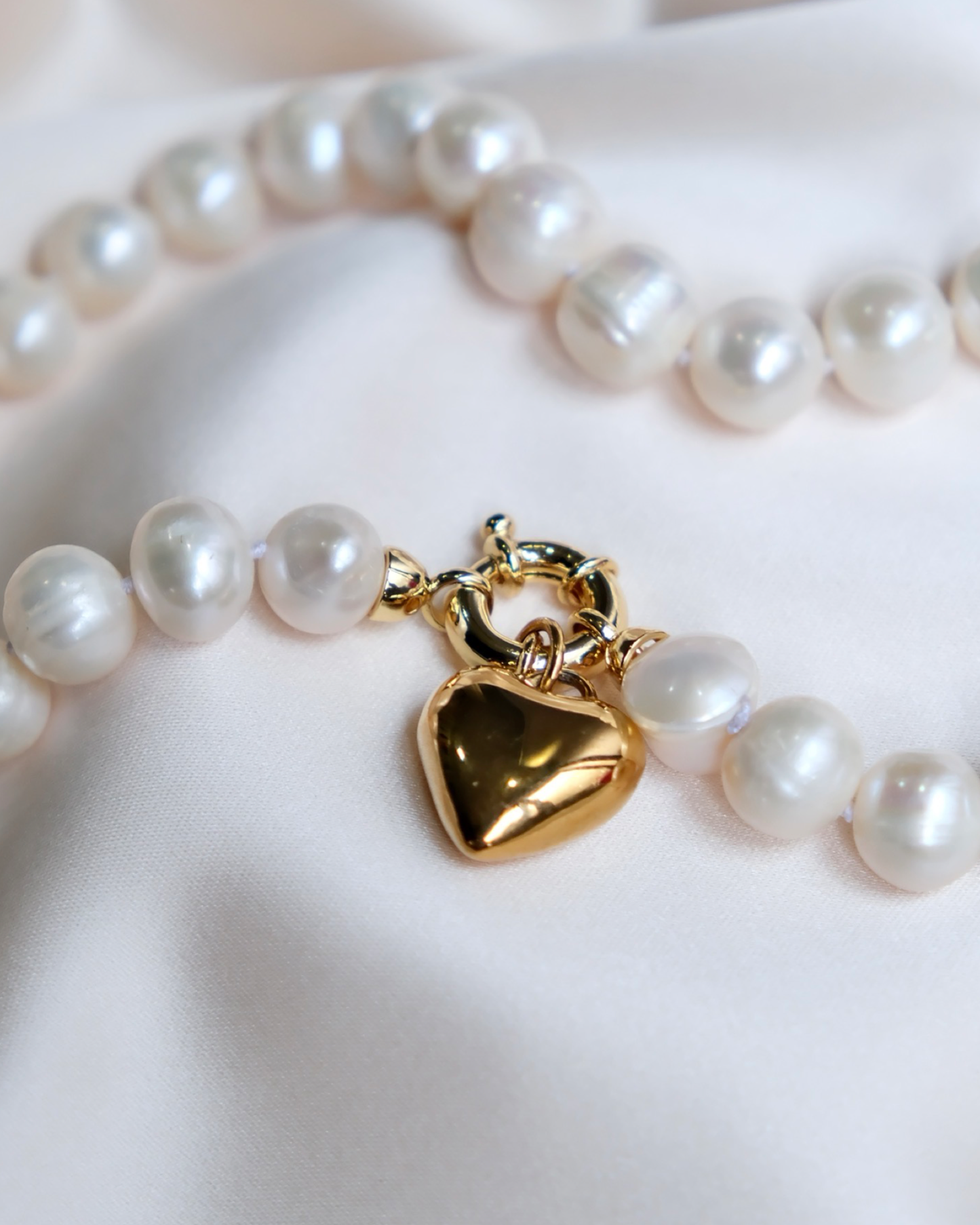 Big Freshwater Pearl Necklace with Puff Heart