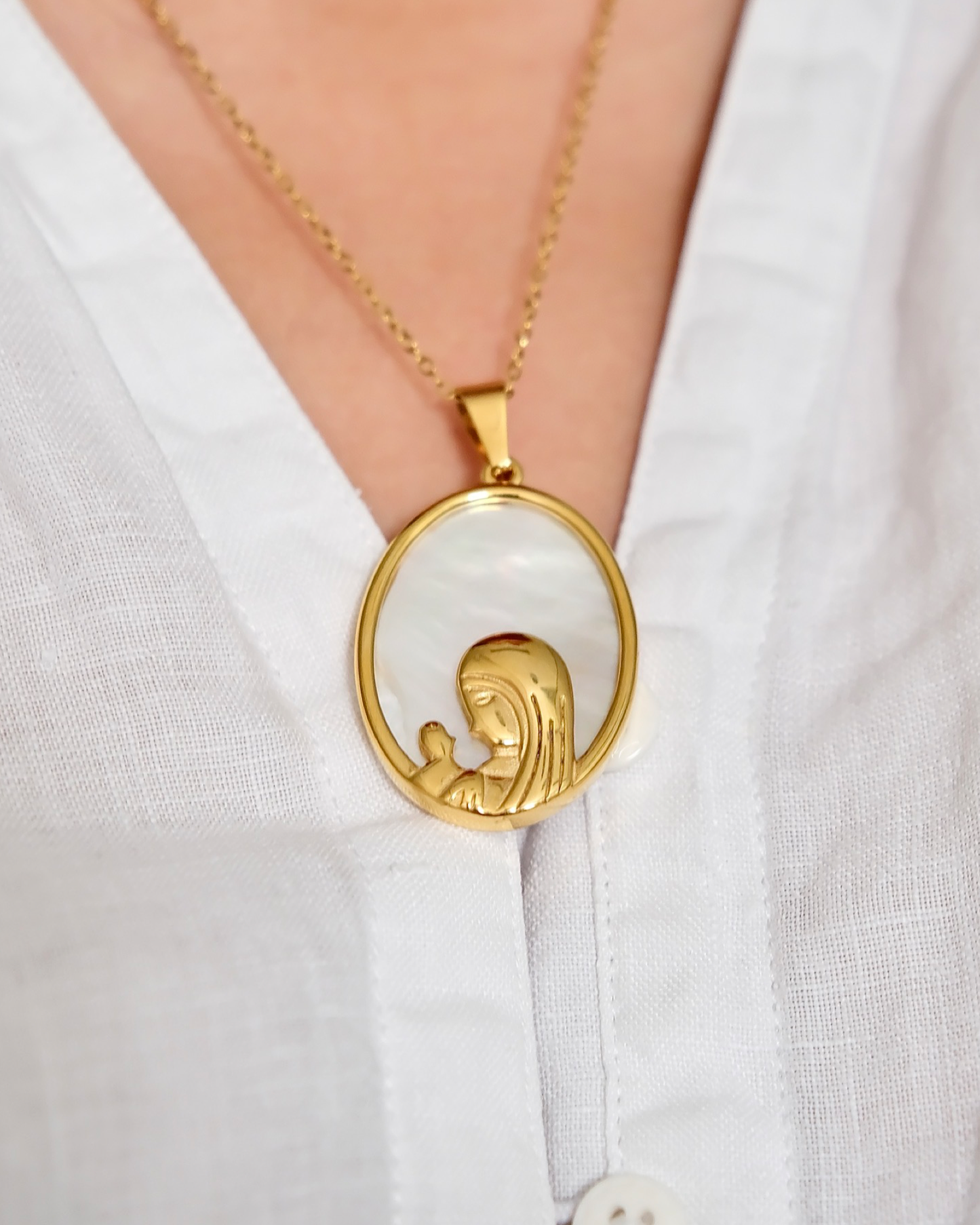 Medium Lourdes Necklace