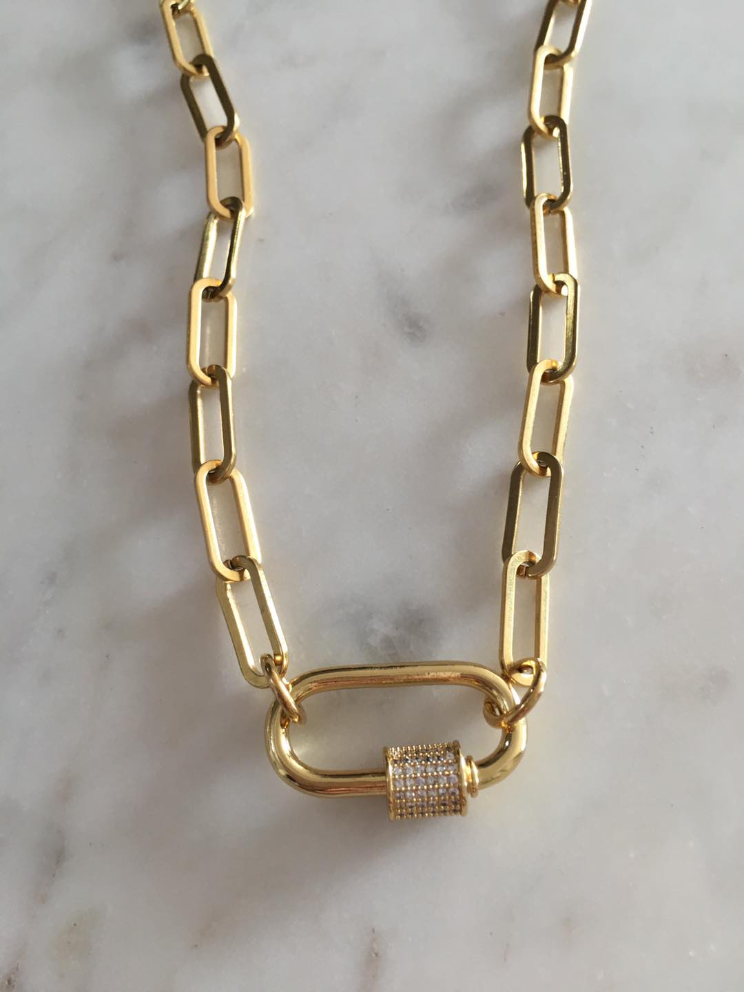 Large Oval Lock Chain-link Necklace