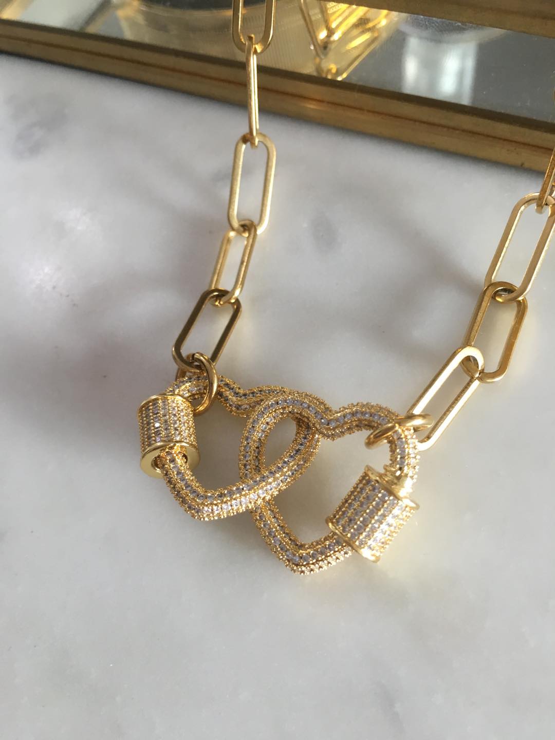 Shiloh chain with double heart lock zircon