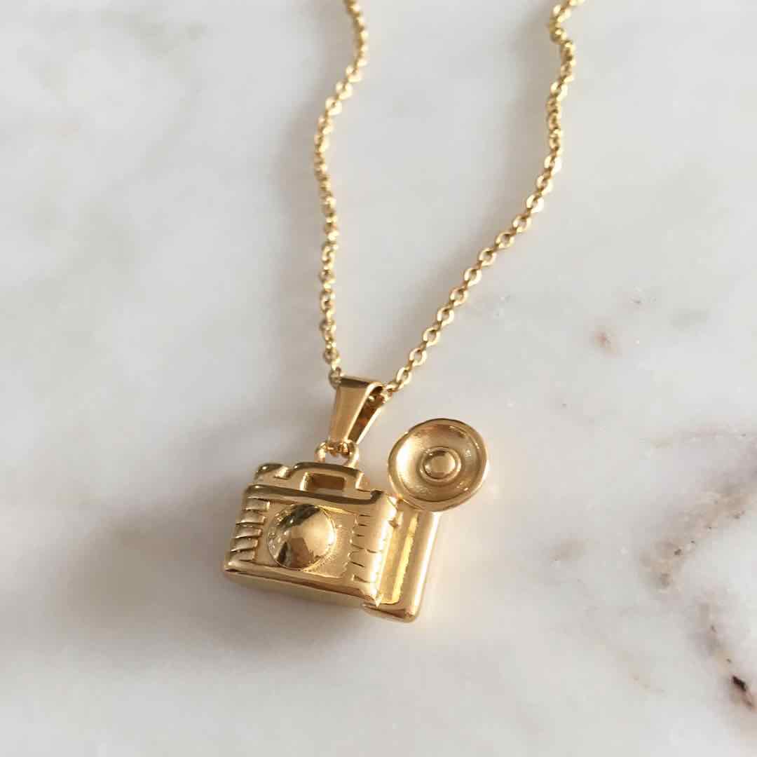 Camera necklace