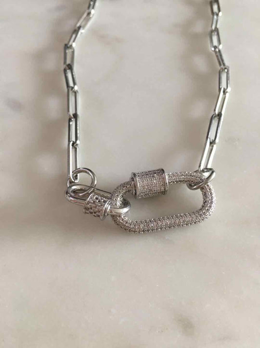 Shiloh chain with double oval lock pendant