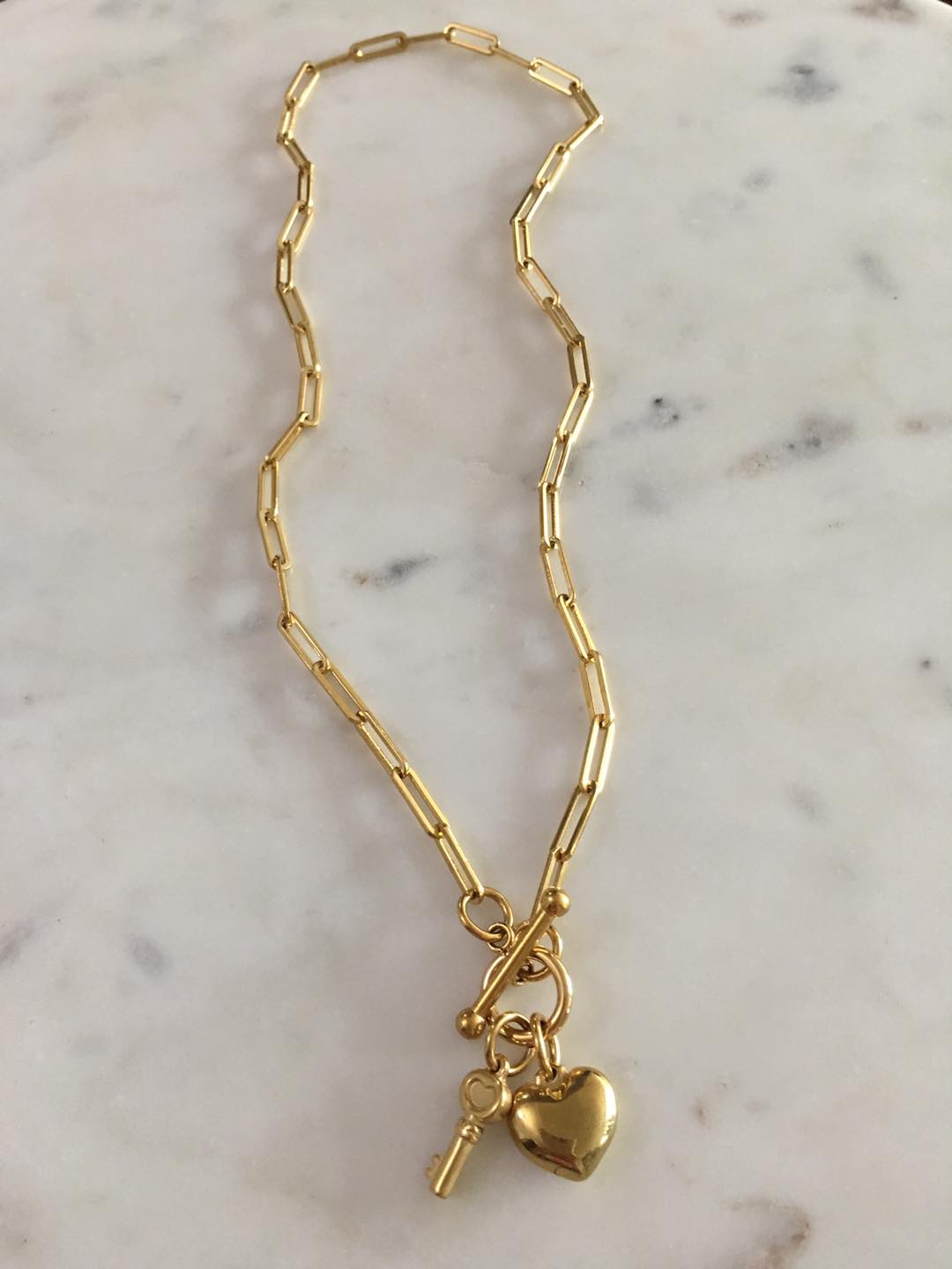 Shiloh chain with small key and heart pendant