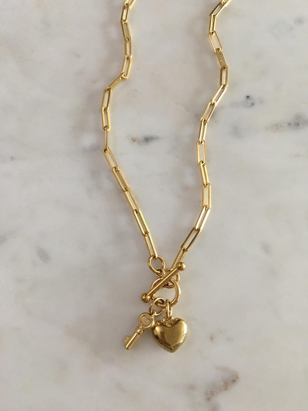 Shiloh chain with small key and heart pendant