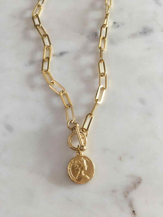 Shiloh chain with coin pendant