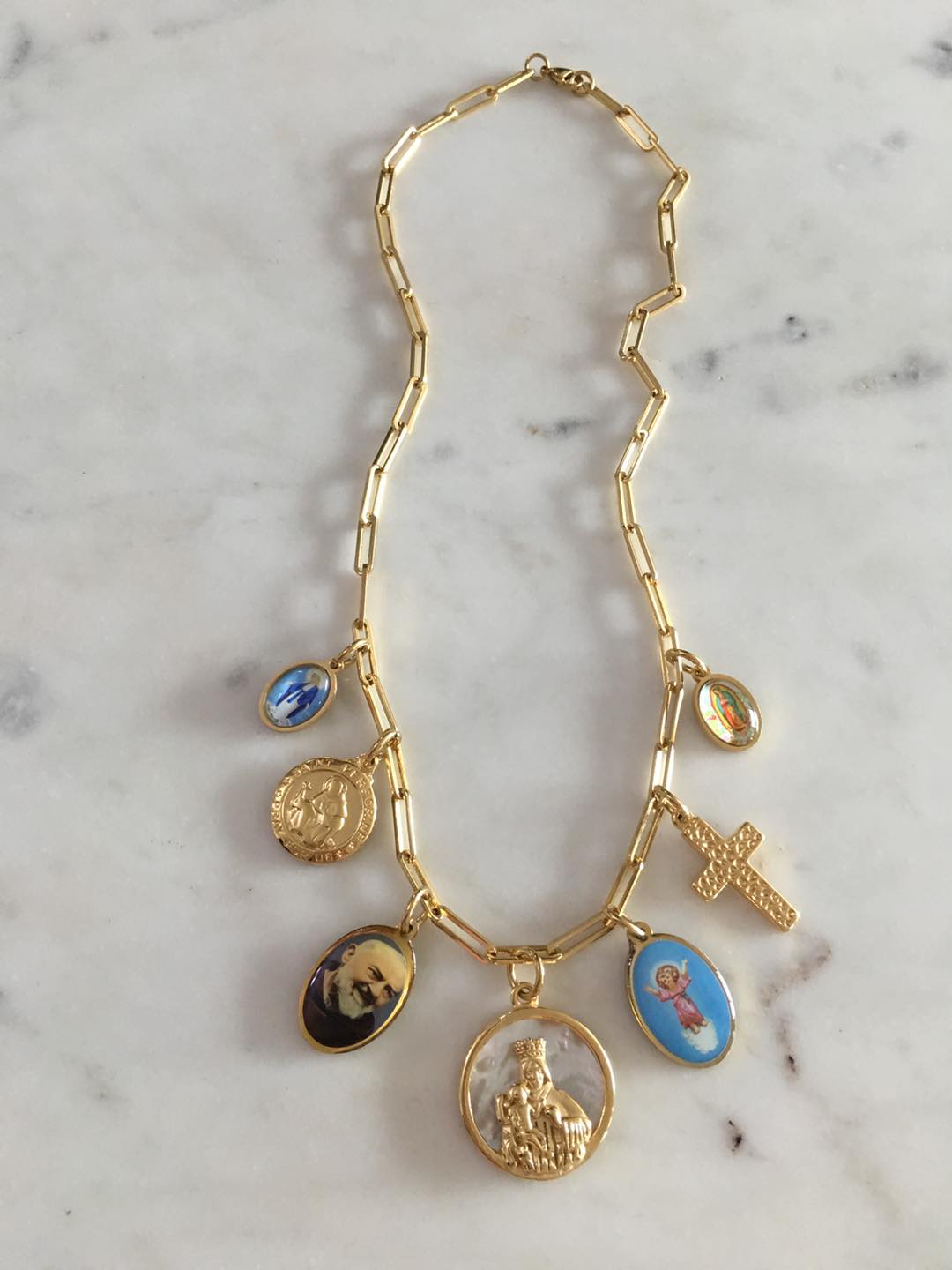 Shiloh chain with 7 religious charms