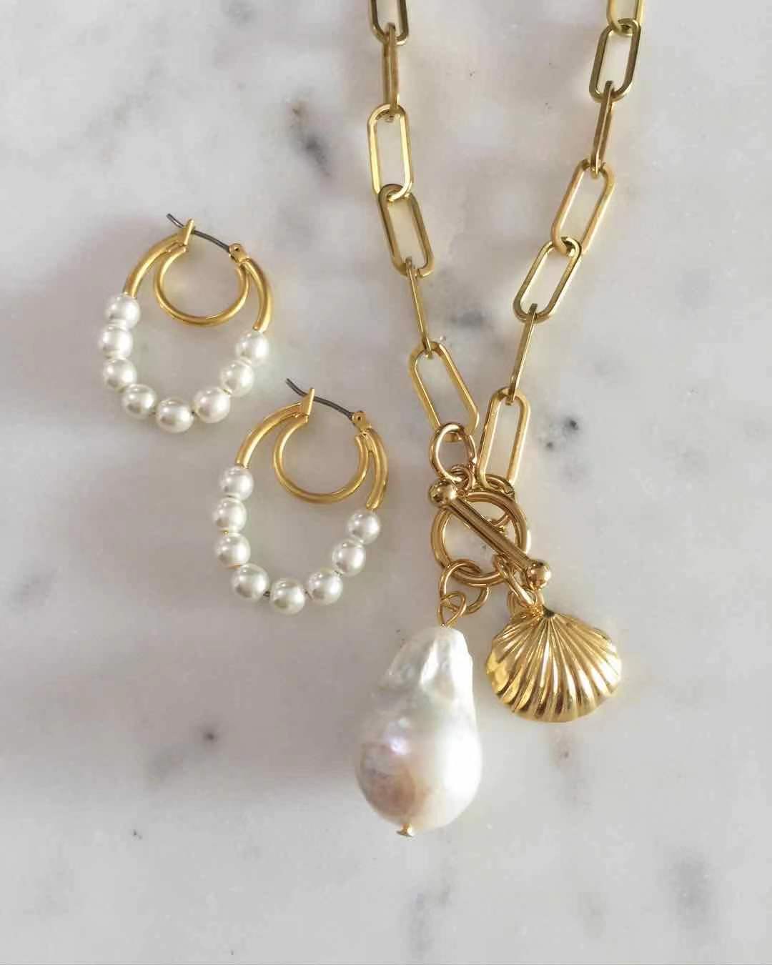 Sea Shell + Baroque Pearl Necklace