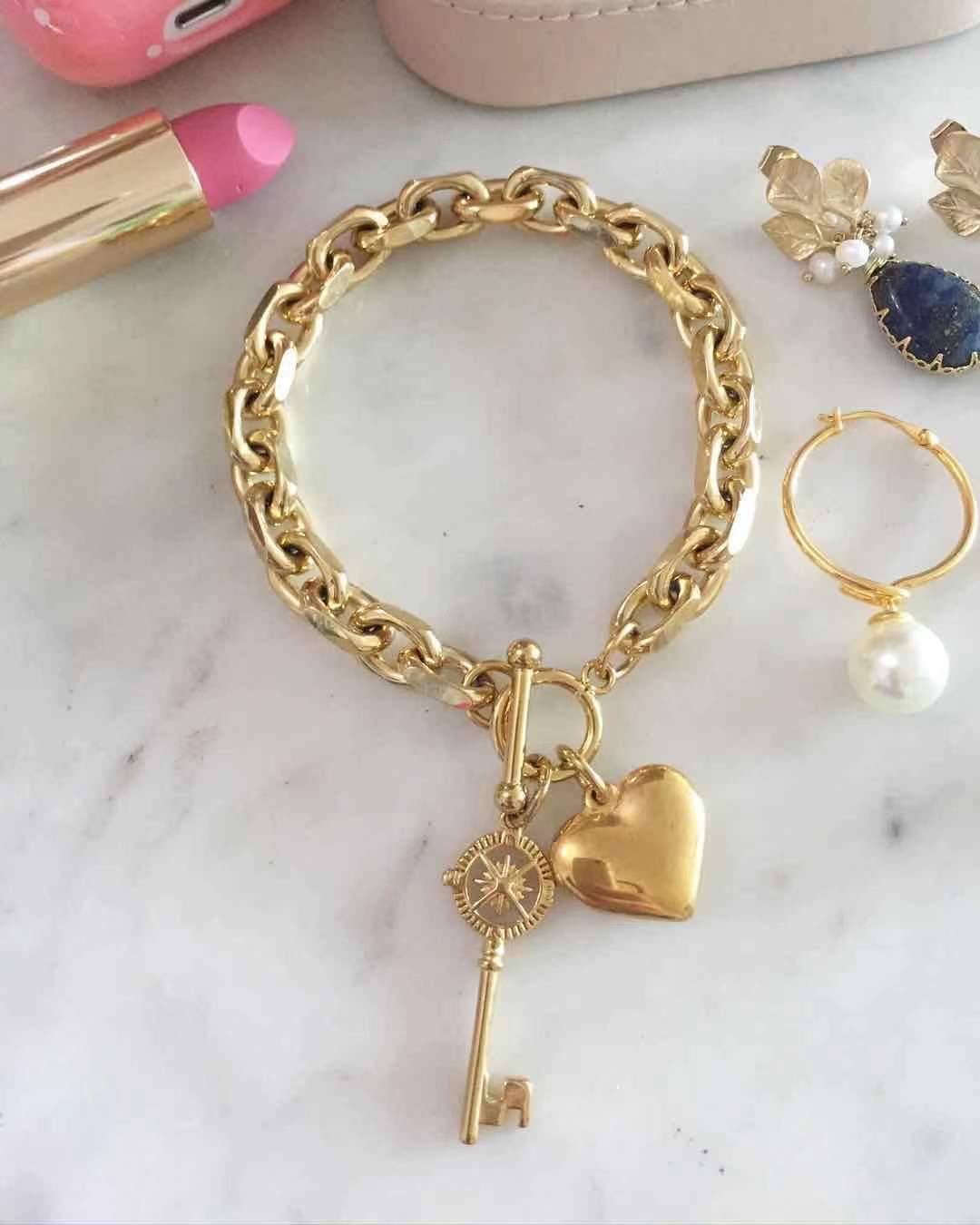 Puffy Heart & Nautical Key Toggle Lock Bracelet