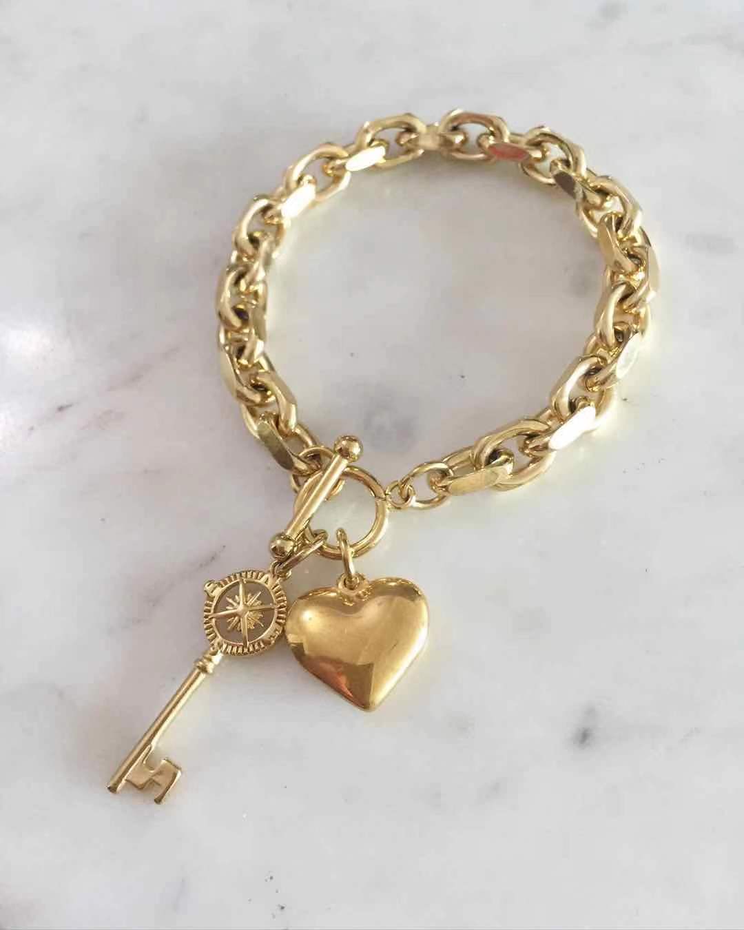 Puffy Heart & Nautical Key Toggle Lock Bracelet