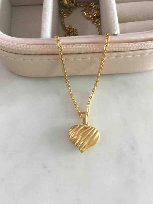 Kendra Heart Necklace