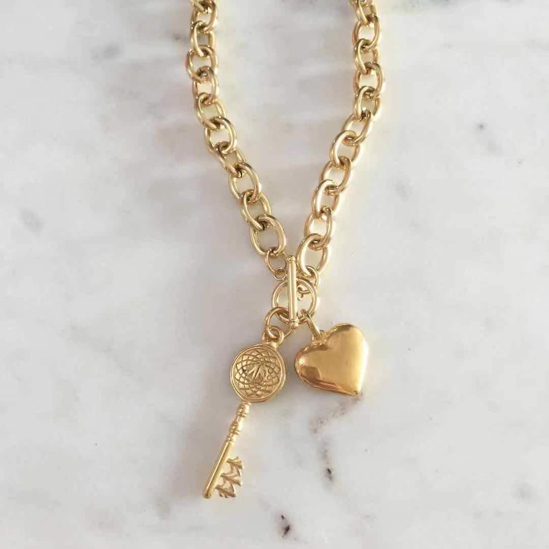 Heart & Key Toggle lock chain necklace.