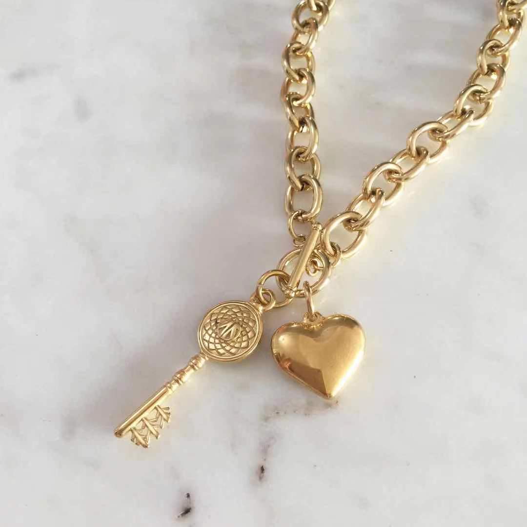 Heart & Key Toggle lock chain necklace.