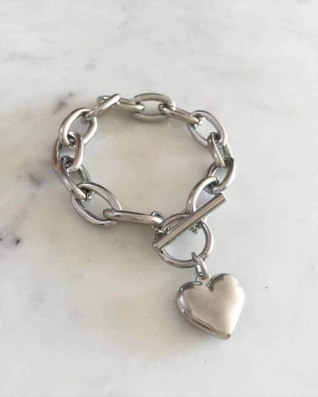 Puff Heart Toggle lock chain bracelet in silver