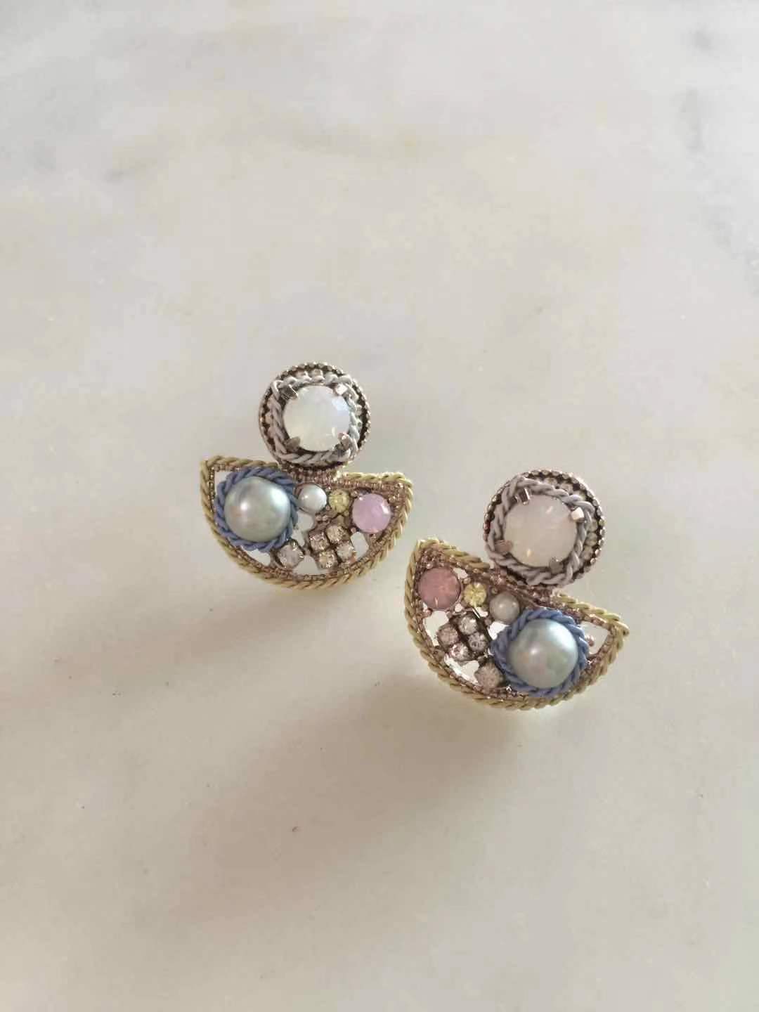 Amila Earrings