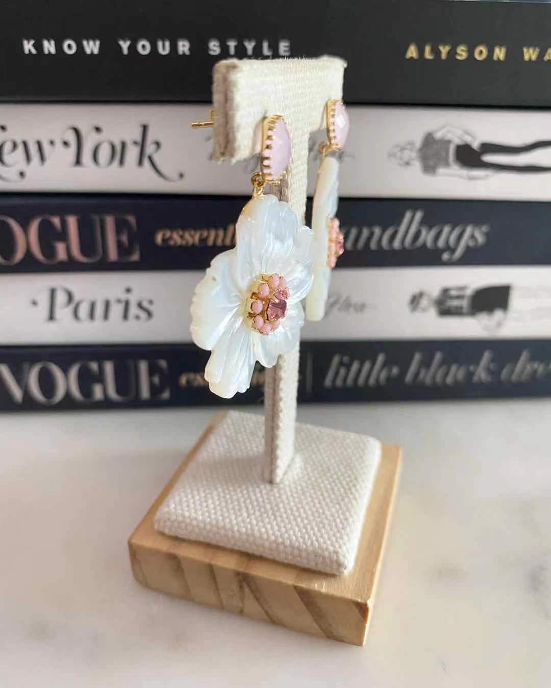 Blaire earrings in Pink