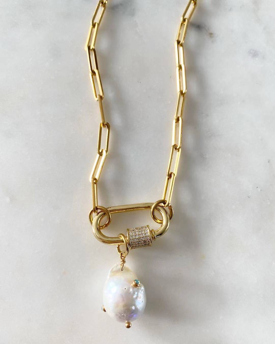 Gold Oval Carabiner With Special Pearl Charm Necklace