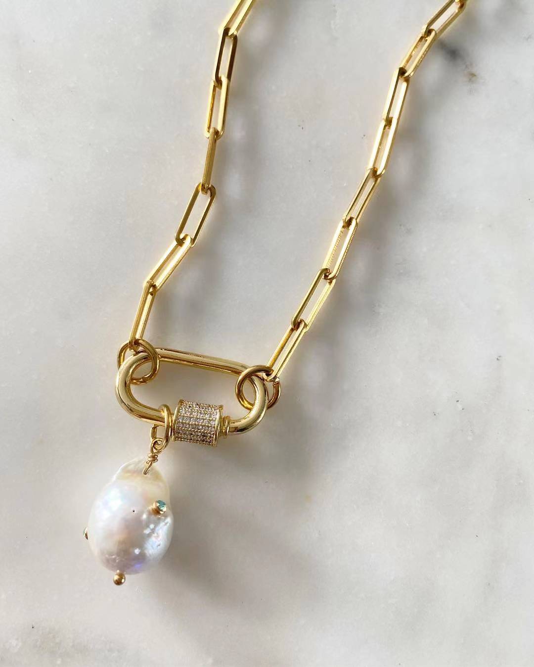 Gold Oval Carabiner With Special Pearl Charm Necklace