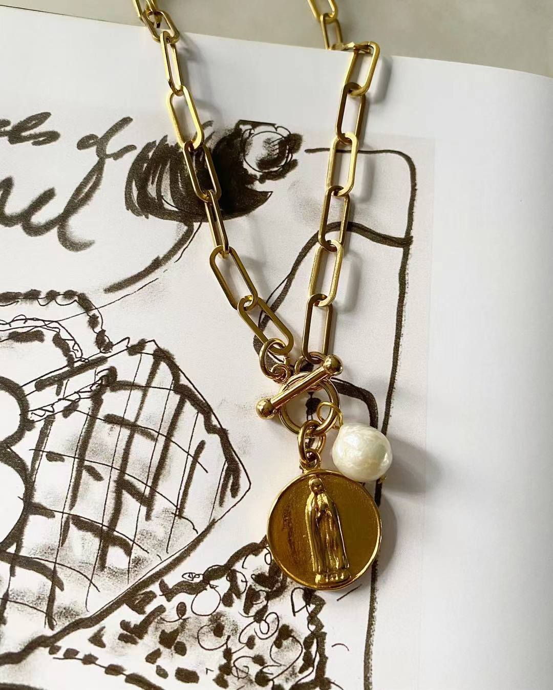 Blessed Virgin Mary Chain Necklace with Pearl
