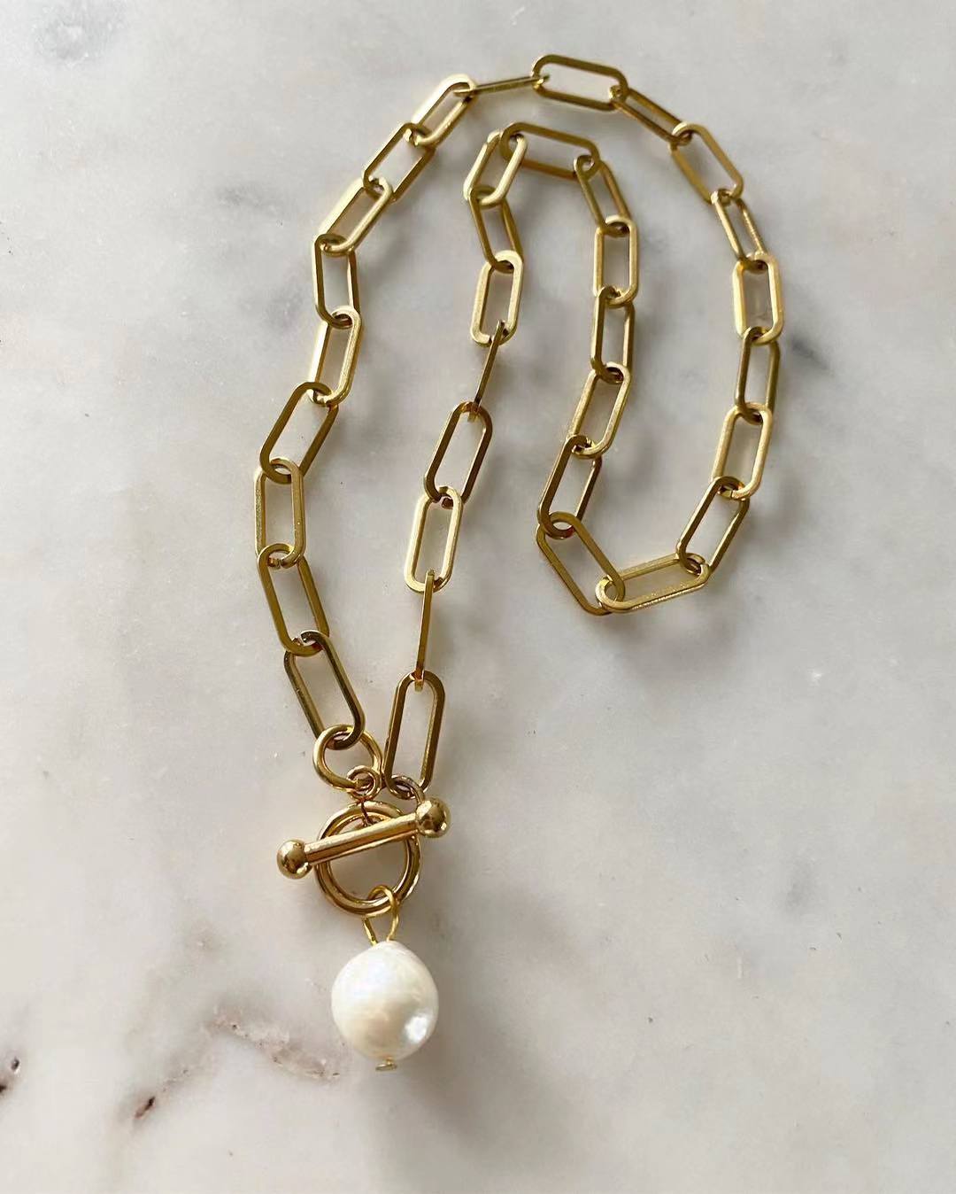 Nikola Pearl Toggle Lock Necklace