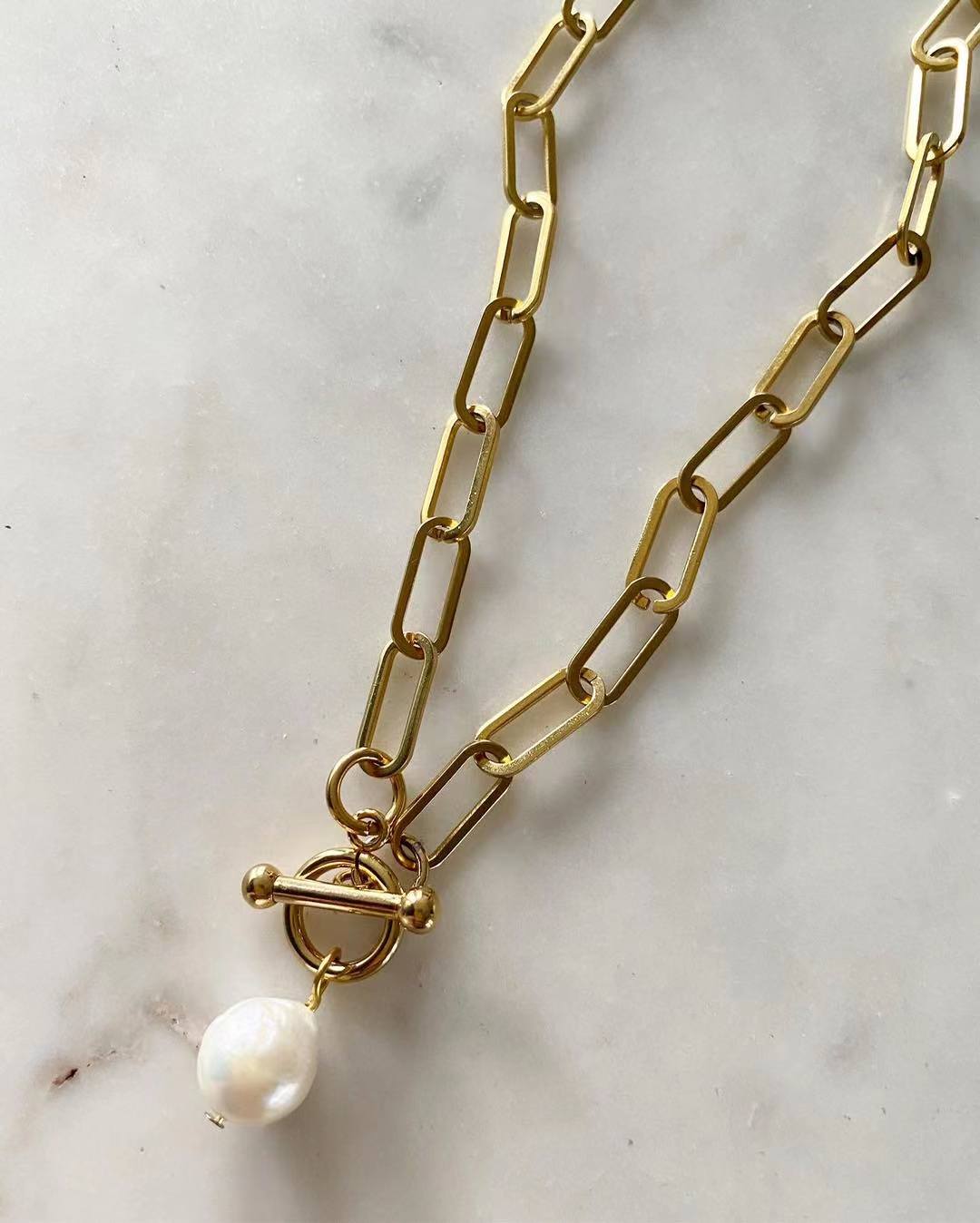 Nikola Pearl Toggle Lock Necklace