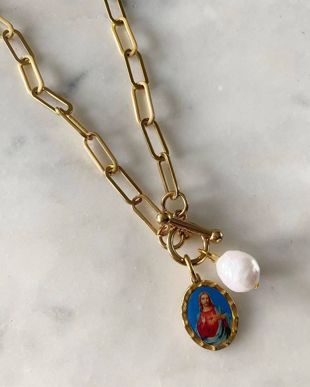 Small Sacred Heart of Jesus Toggle Lock Necklace with Freshwater Pearl