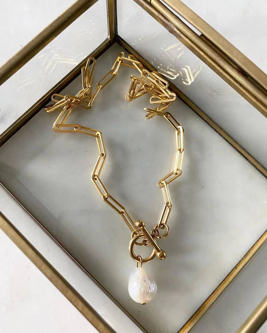 Maude Pearl Toggle Lock Necklace