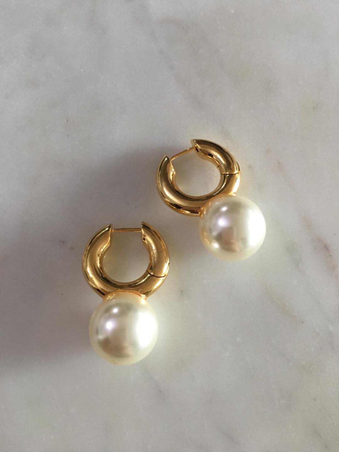 Emma Hoop Pearl Earrings