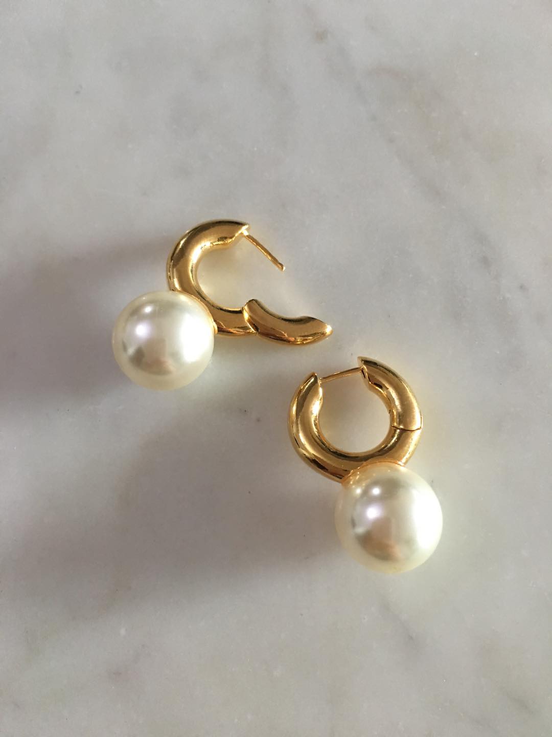 Emma Hoop Pearl Earrings