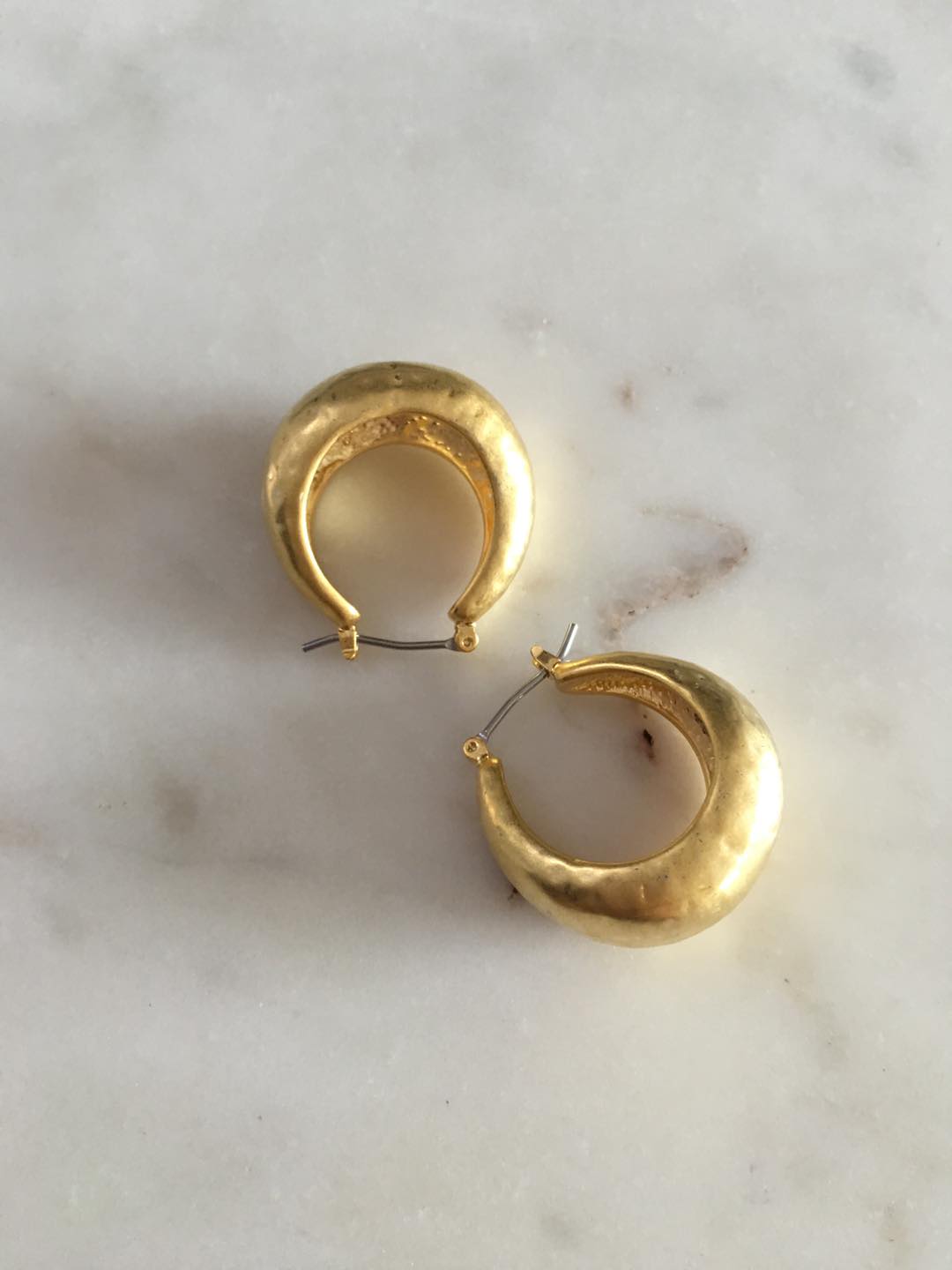 Hannah Earrings in Gold