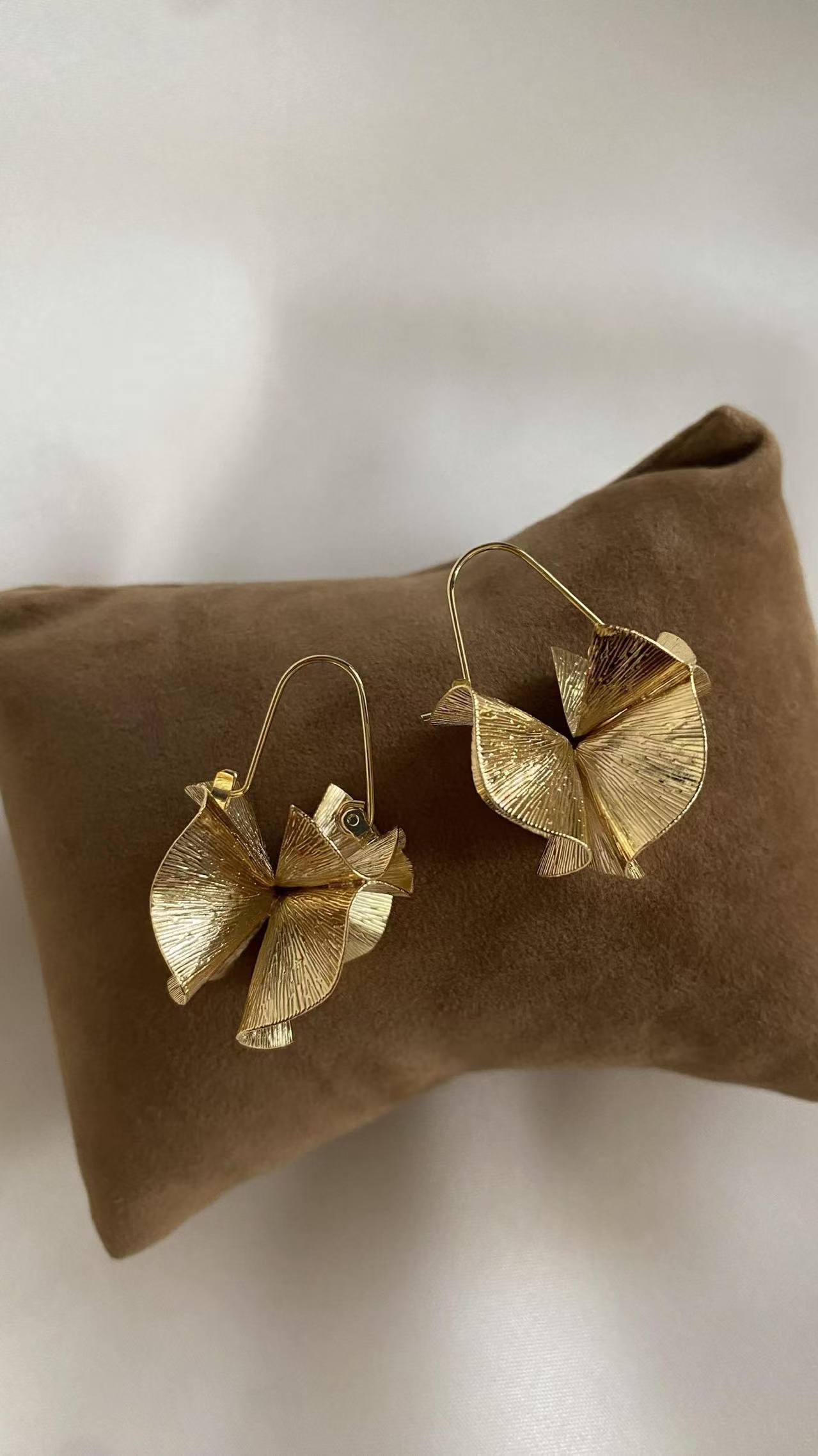 Nixie Earrings