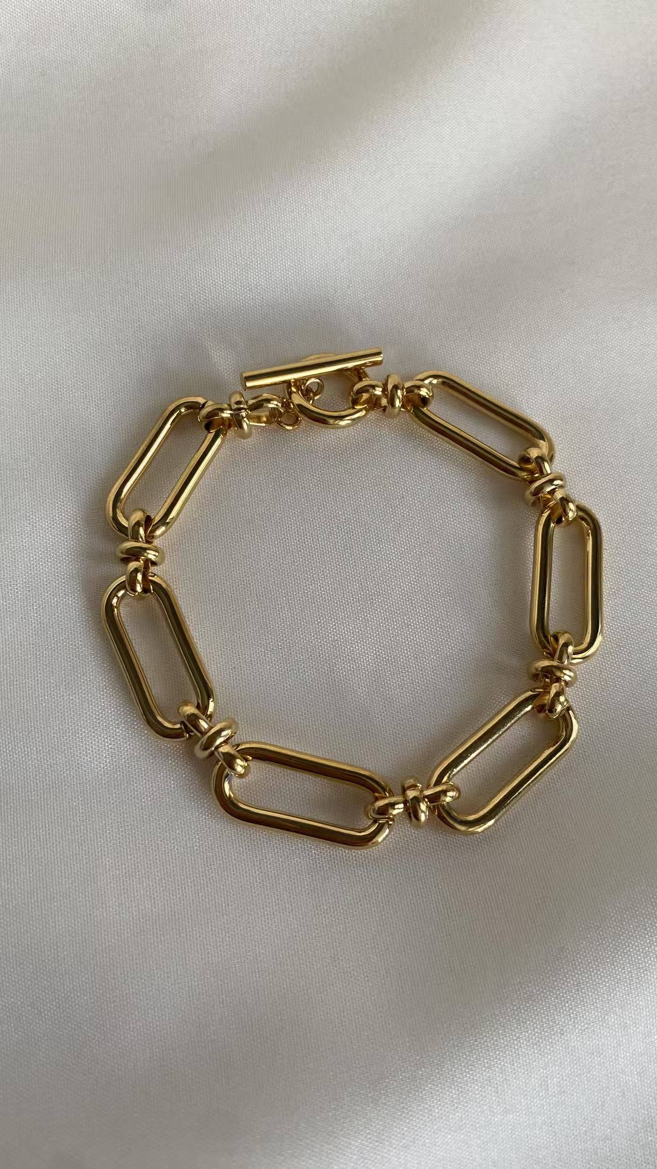 Ava Chain Bracelet