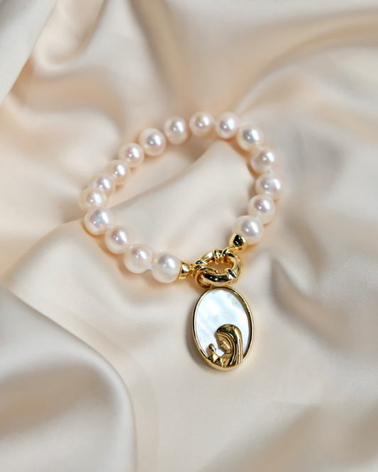 Lourdes Freshwater Pearl Bracelet