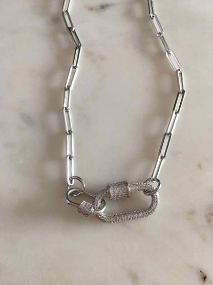 Shiloh chain with double oval lock pendant