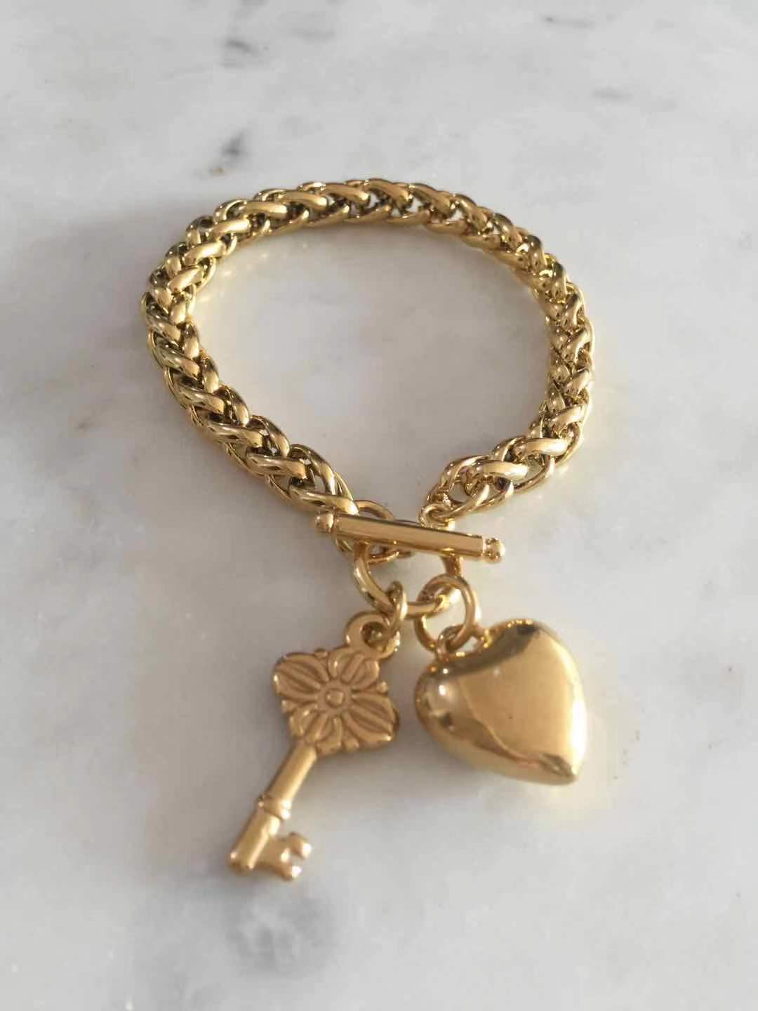 Puffy Heart & Key Toggle Lock bracelet with Stacia chain