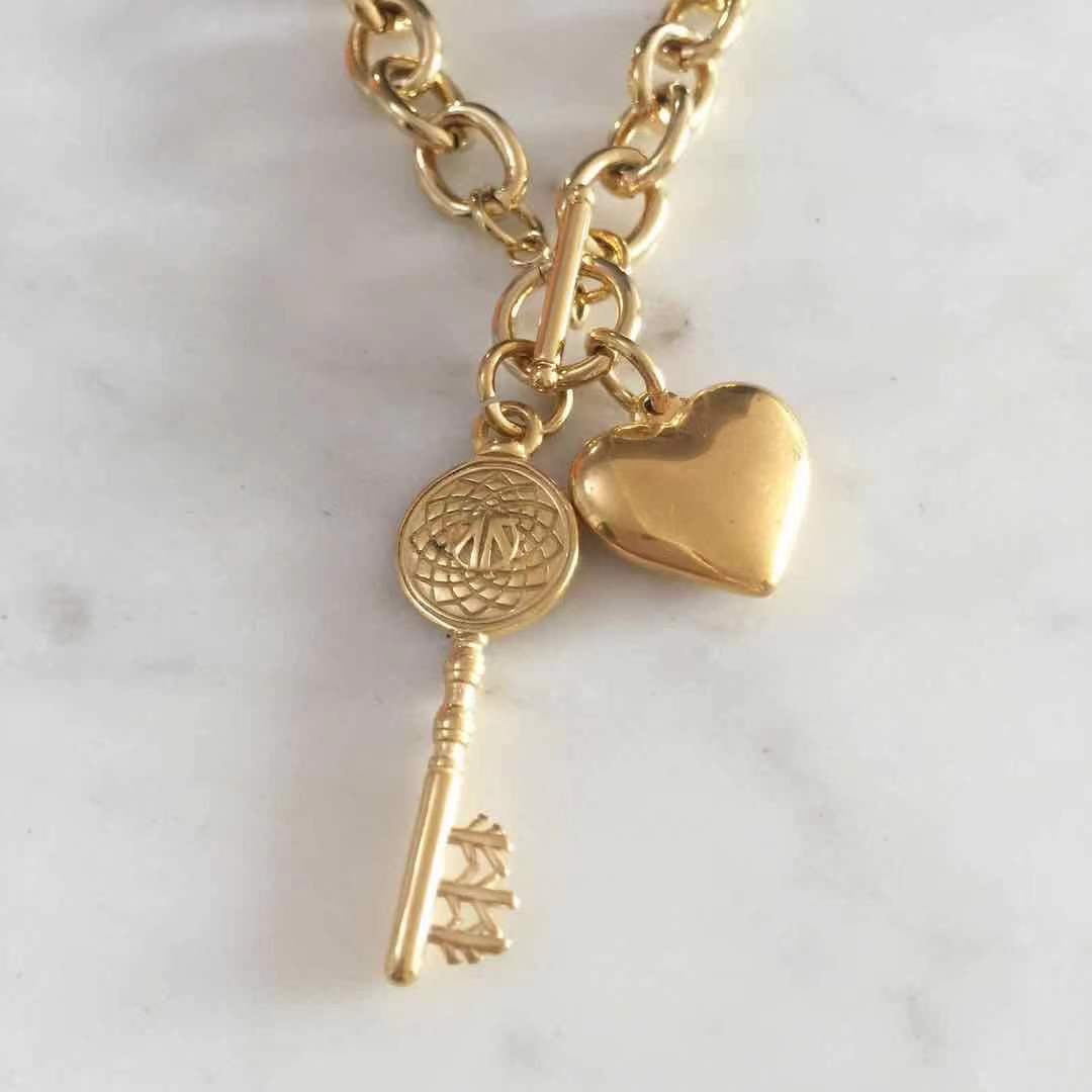 Heart & Key Toggle lock chain necklace.