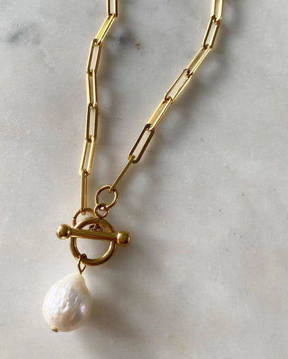Maude Pearl Toggle Lock Necklace